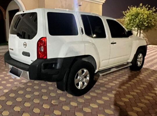 Nissan X terra 2013 mid option Gcc for sale