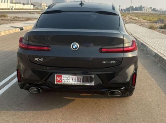 BMW X4 full option 2022 Gcc for sale