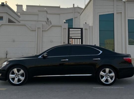 Lexus LS460 full option 2011 USA imported for sa