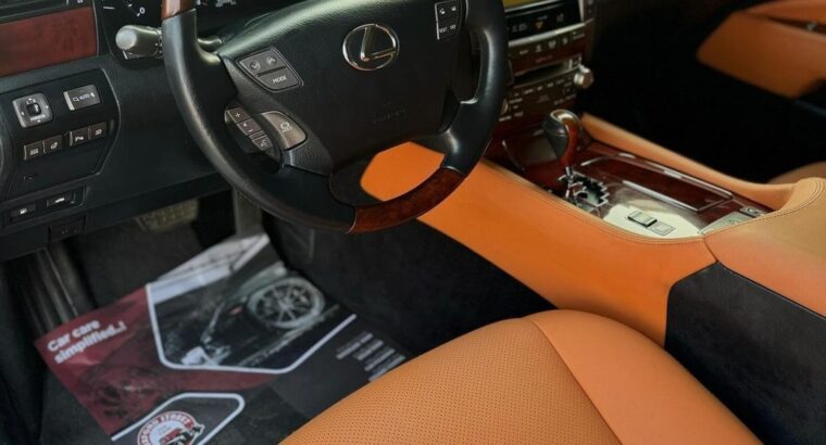 Lexus LS460 full option 2011 USA imported for sa
