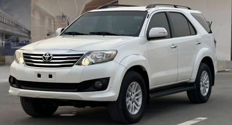 Toyota Fortuner SR5 2012 Gcc for sale