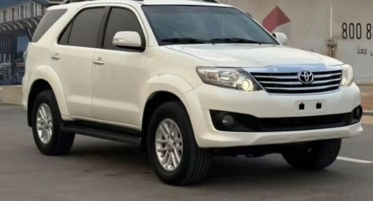Toyota Fortuner SR5 2012 Gcc for sale