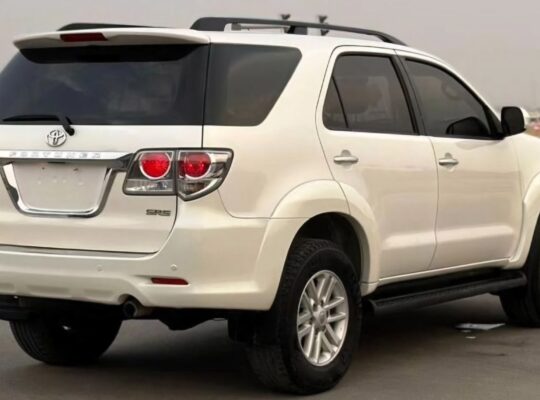 Toyota Fortuner SR5 2012 Gcc for sale