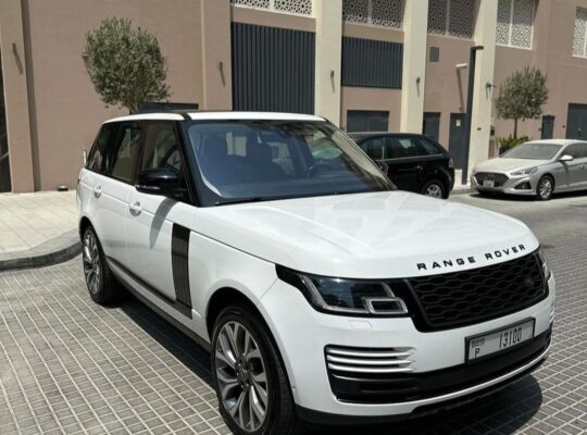 Range Rover vouge SE 2018 Gcc for sale