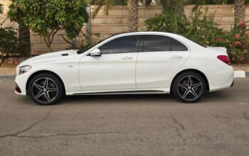 Mercedes C300 in good condition 2016 USA imported