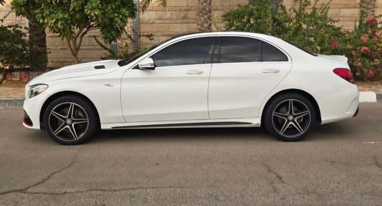 Mercedes C300 in good condition 2016 USA imported