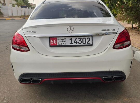 Mercedes C300 in good condition 2016 USA imported