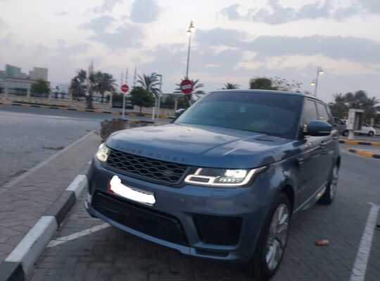 Range Rover sport SE 2019 Gcc in good condition