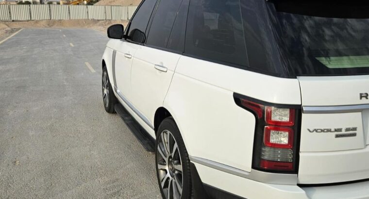 Range Rover vouge 2013 SE Gcc in good condition