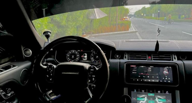 Range Rover vouge SE 2019 Gcc for sale
