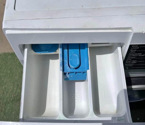 Siemens washing machine10KG iQ300 1200 RPM for sal