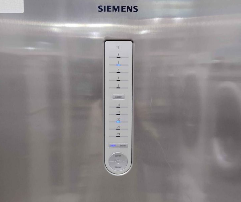 Siemens bottom freezer refrigerator for sale