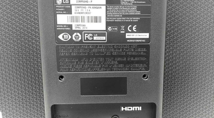 Slim & Wide LG 22″ LED monitor, FULL HD For Sale