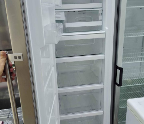 Evvoli Standing freezer no frost for sale