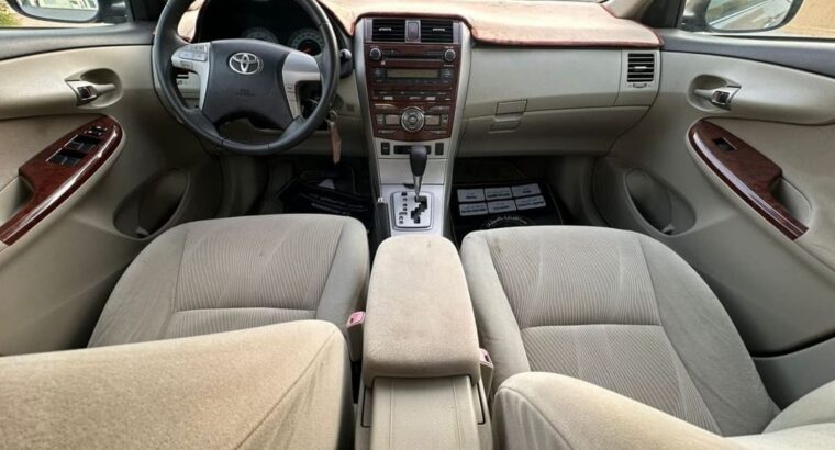 Toyota Corolla 2012 full option Gcc for sale