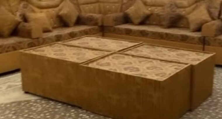 طقم كنب بحالة ممتازة للبيع