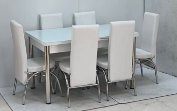Brand new dining table with chair for sale