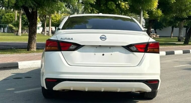 Nissan Altima 2020 In excellent condition for sale