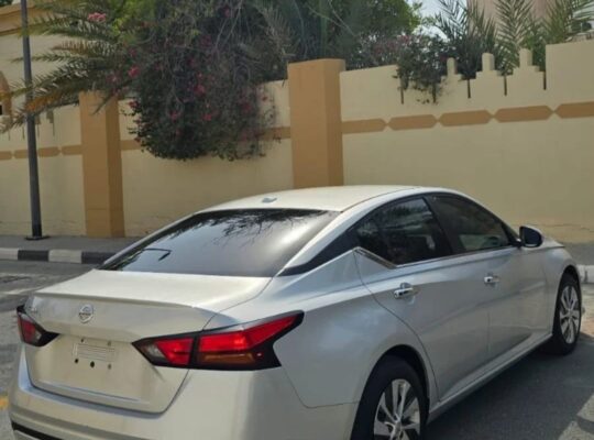 Nissan Altima 2019 In excellent condition for sale