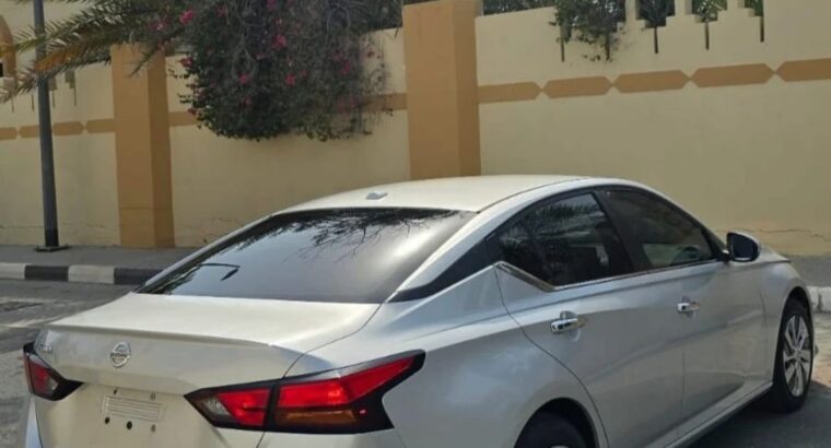 Nissan Altima 2019 In excellent condition for sale
