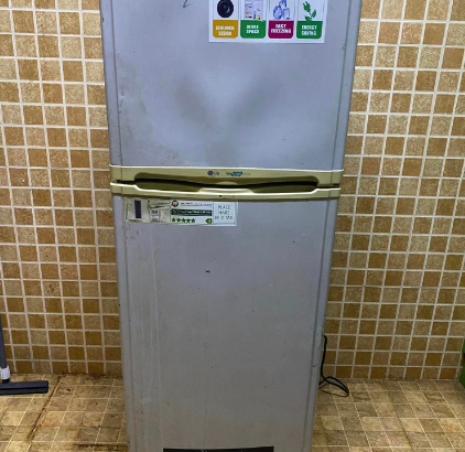 Fridge and washing machine for sale