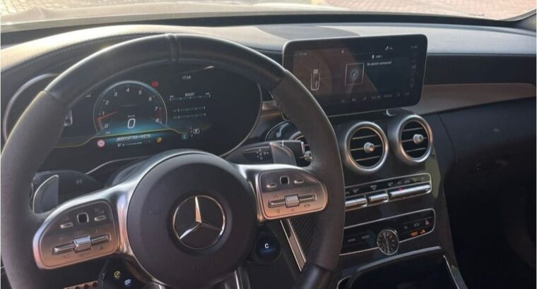 Mercedes C63s AMG full option Gcc