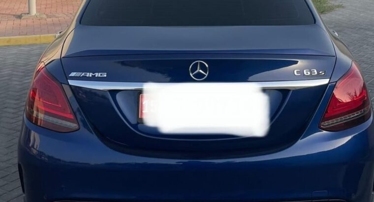 Mercedes C63s AMG full option Gcc