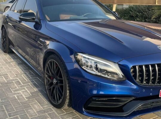 Mercedes C63s AMG full option Gcc