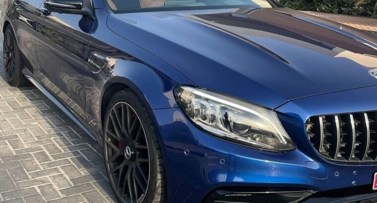 Mercedes C63s AMG full option Gcc