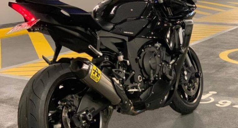 YAMAHA R1 2020 Imported in excellent condition for