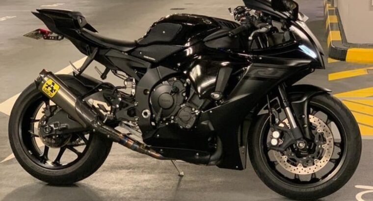YAMAHA R1 2020 Imported in excellent condition for