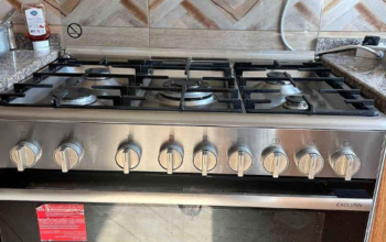 Bosch 90cm full gas cooker available for sale