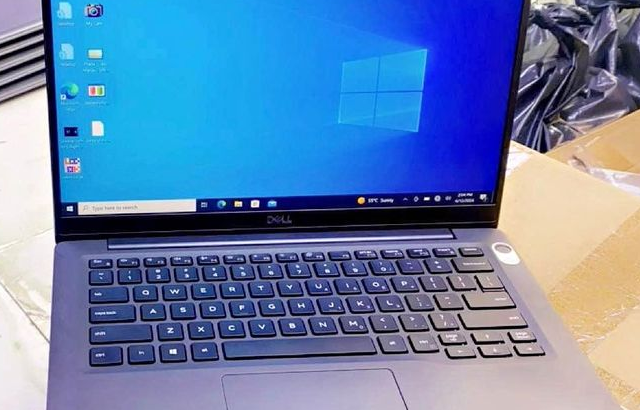 Offer Dell Letitute E7400 Core i7 touchscreen