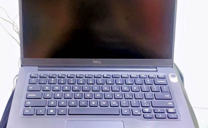 Offer Dell Letitute E7400 Core i7 touchscreen