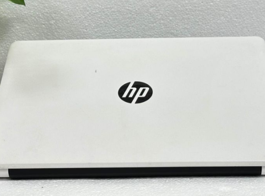 HP LAPTOP 14 AMD A6 RADION R4 For Sale