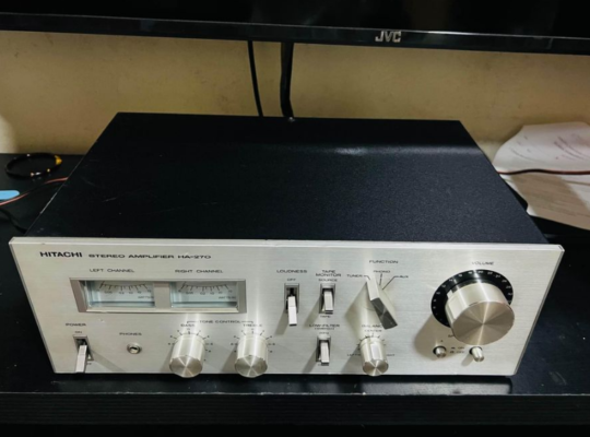 Hitachi stereo amplifier For Sale