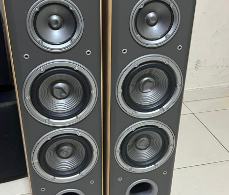 Jbl speakers and sub For Sale