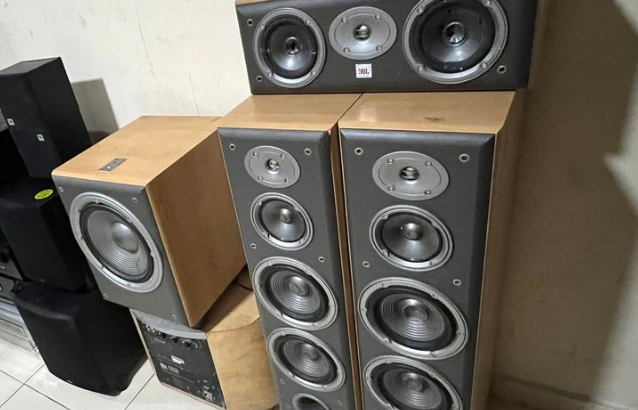 Jbl speakers and sub For Sale