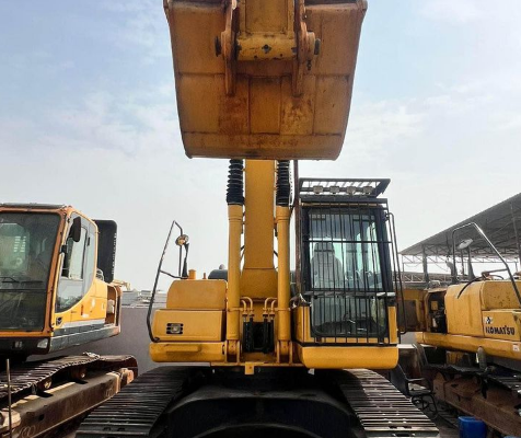 Komatsu PC 220-8 fresh 2022 imported from Germany