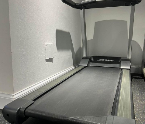 Lifefitness treadmill t3 For Sale