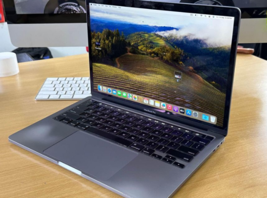 MACBOOK PRO 13-inch 2020. Core i7 Touch Bar For Sa