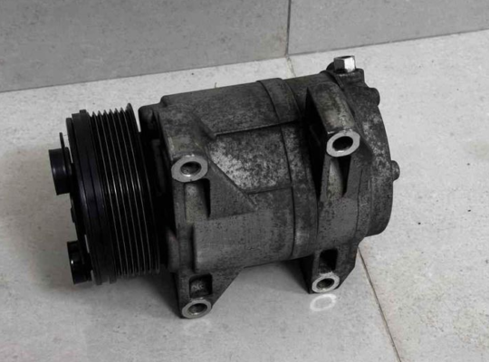 Nissan patrol y62 Original Ac Compressor For Sale