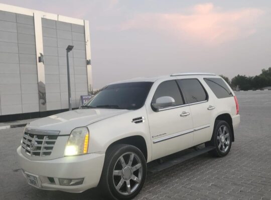 Cadillac Escalade 2008 Gcc in good condition