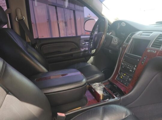 Cadillac Escalade 2008 Gcc in good condition