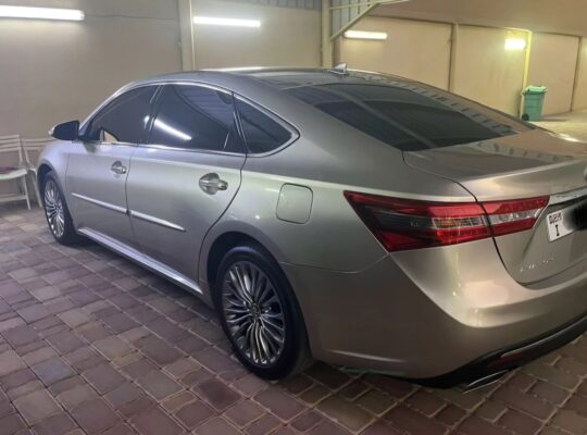 Toyota Avalon limited 2016 USA imported for sale