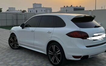 Porsche Cayenne GTS 2013 Gcc in good condition