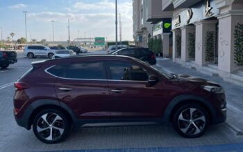 Hyundai Tucson full option 2016 Gcc for sale