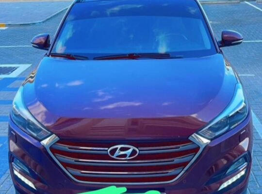 Hyundai Tucson full option 2016 Gcc for sale