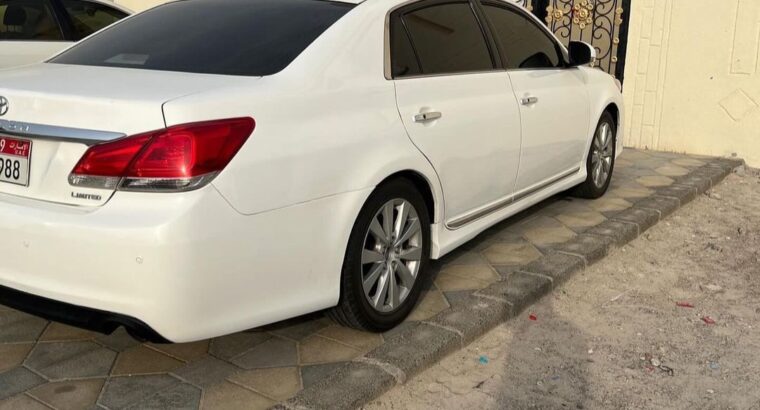 Toyota Avalon limited 2011 Gcc for sale