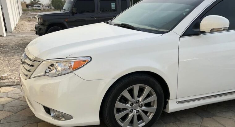 Toyota Avalon limited 2011 Gcc for sale